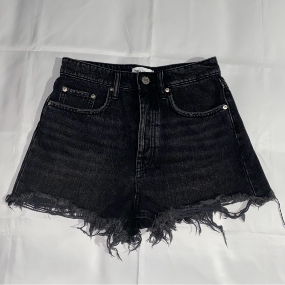 Zara High Rise Button Fly Distressed Frayed Hem Black Denim Wash Jean Shorts